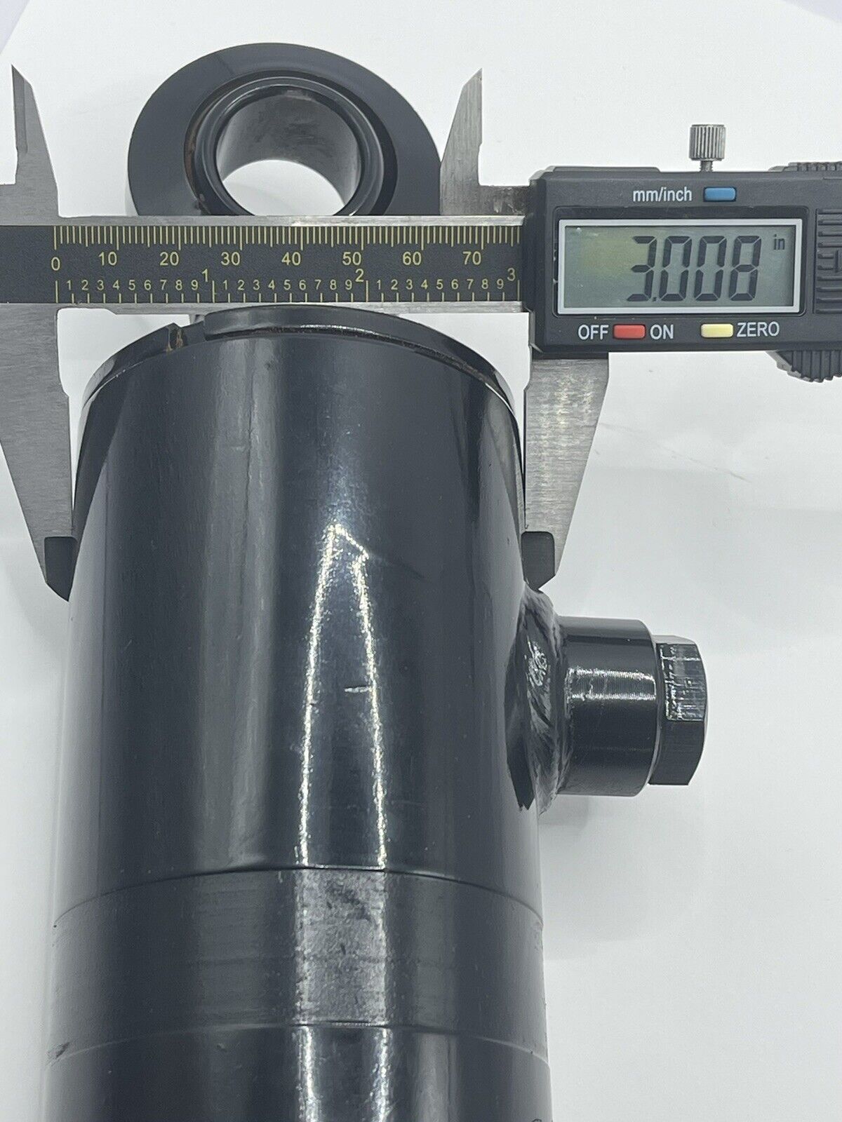 2.5”x6” Swivel Ended Double Acting Hydraulic Ram